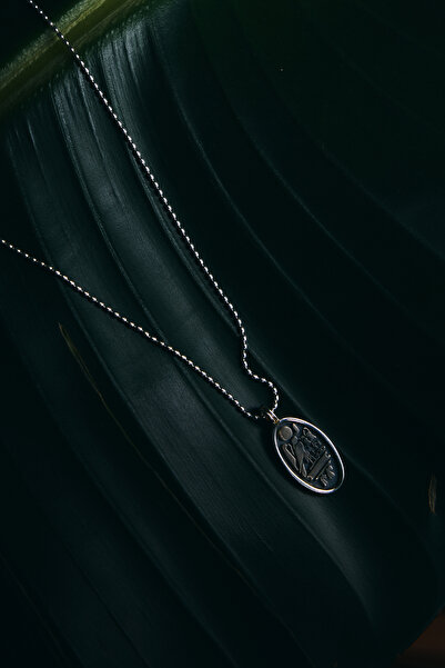 Ricco Jewellery 925 Ayar Gümüş Oksitli Oval Hiyeroglif Top Top Kolye