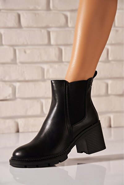 Joana Women's Black Fur-Lined Leather Ankle Boots