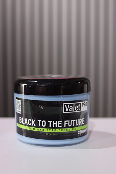 Valet Pro Black To The Future Plastik Trim Parlatıcı Ve Koruyucu 250ml