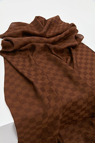 Nihan Tuğba Dama Desen Şal Açık Kahve