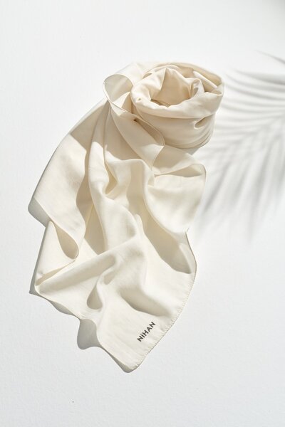 Nihan Sarmal Desen Eşarp Ekru