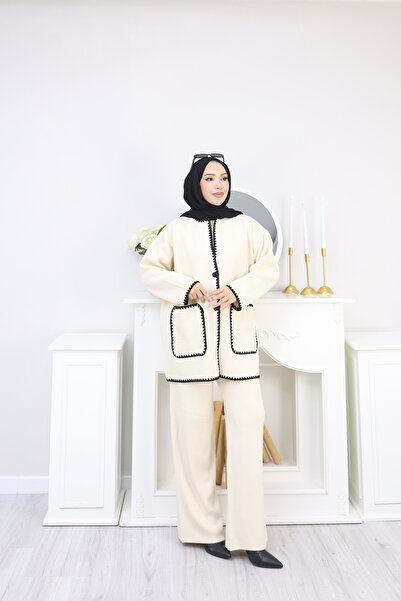 sorisso Embroidered Knitwear Set