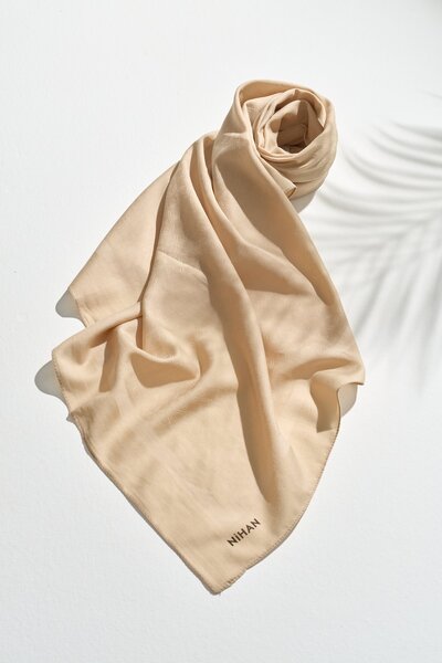 Nihan Sarmal Desen Eşarp Bej