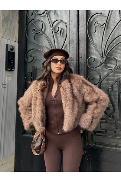 D'RECCY Women's Round Neck Lined Crop Short Fur Coat