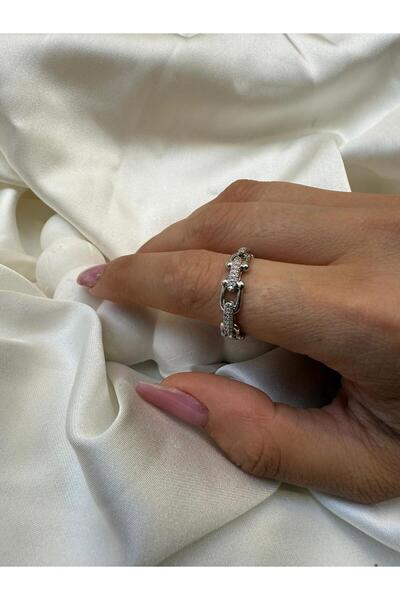 ÖNKÜTAKI خاتم فولاذي بتفاصيل أنيقة