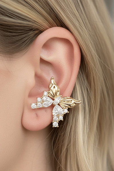 TAKIŞTIR Altın Renk Kelebek Figürlü Taş Detaylı 14K Altın Kaplama TX Ear Cuff...