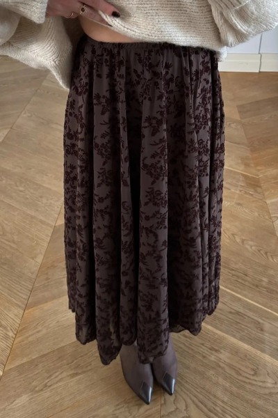 Lavanta Tekstil Fusta midi asimetrică cu modele florale