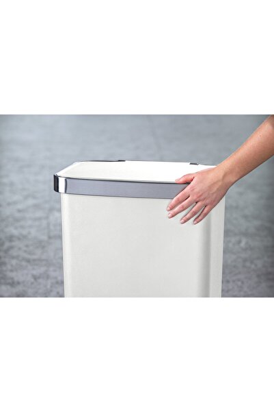 FACKELMANN Trash can, SEATTLE, 45L, with pedal, for kitchen or commercial spaces