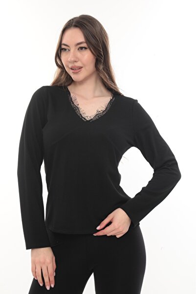 etselements V-Neck Lace Detailed Knitted Blouse
