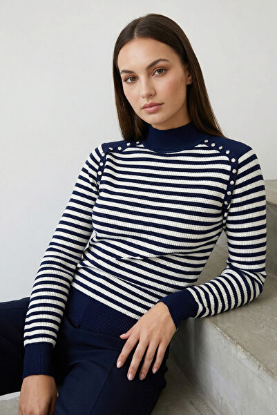 Giyim Dünyası بلوزة تريكو مخططة بأحجار على الكتف للنساء باللون الأزرق الداكن