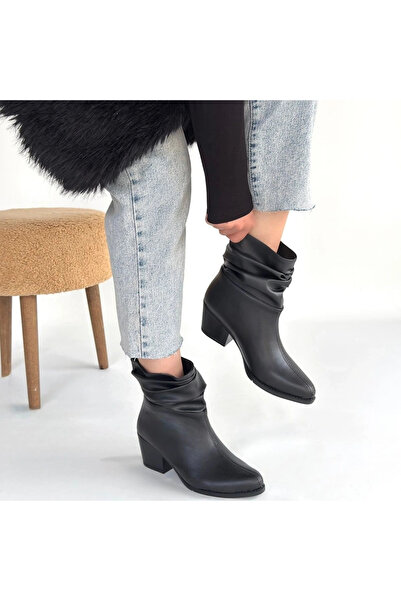 hibiscus Lukana Black Leather Heeled Bellows Boots