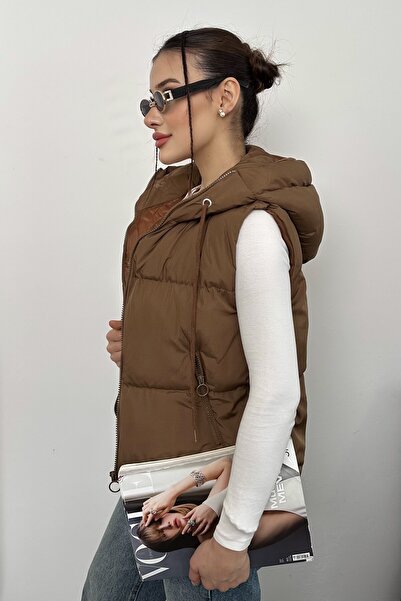 moda armanc Women's Hooded Short Puffer Vest – Padded, Winter, Sport Casual, Water Repellent