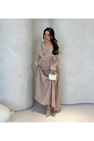 Mira Evening dress made of crepe fabric, Barbie style - bodice and sleeves embroidered on tulle - absolutely gorgeous and elegant