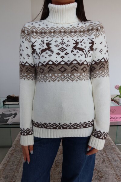 Özge Özgenç Turtleneck Deer Patterned Wool Sweater