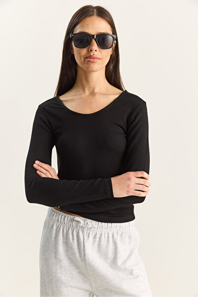 Bianco Lucci Women's Ultra Soft U Neck Blouse 122 60283831