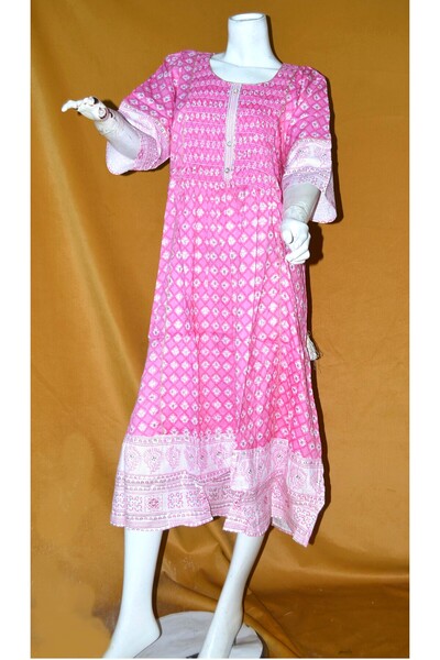 Zainah فستان نسائي متوسط الطول بأكمام ثلاثة أرباع - نير مطرز، طبعة زهور وقماش مخلوط