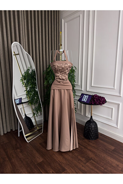 Generic Original Dior Beirut evening gown - luxurious taffeta with embroidery and corset - elegant classic design