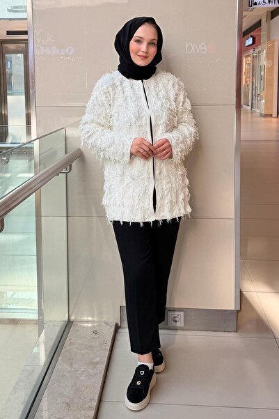 Ghisa Front Buckle Closure Rope Tassel Knitwear Jacket