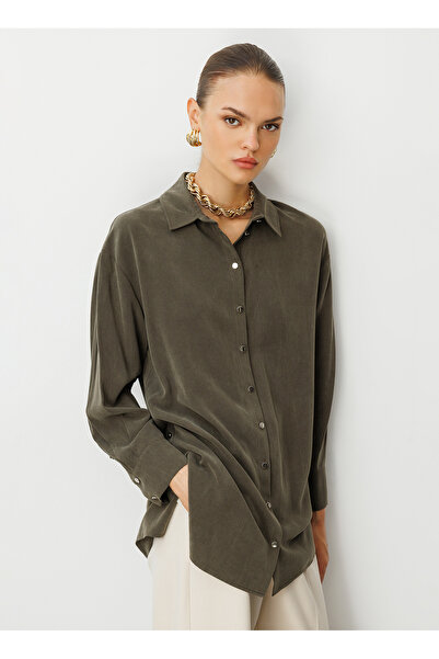 Mizalle Klasik Yaka Düz Haki Kadın Tunik M1MZ1030210167