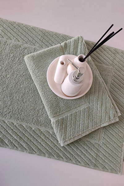 Sevim Set of 2 Diagonal Striped Foot Towels - 100% Cotton Towel Set - 50X70 cm - Green