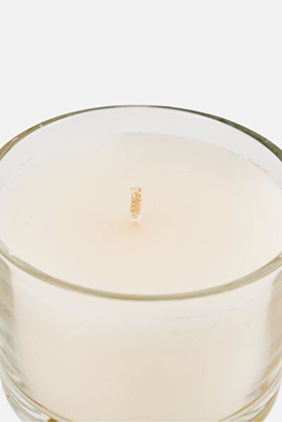 Muy Mucho Frosted Berries Scented Candle 175 g