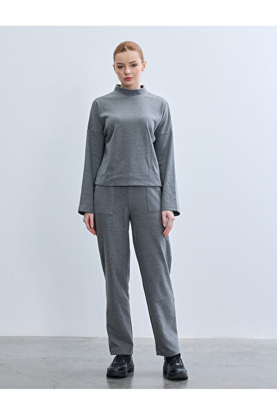 BGN workshop Dusuk Sleeveless Relaxed Fit Knitted Blouse