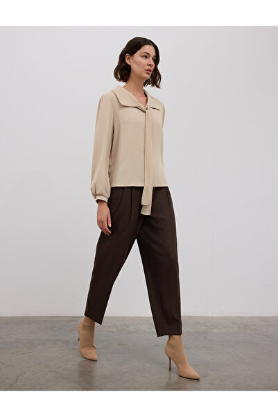 BGN workshop Ten-Strained Collar Satin Shirt with Baglama Detail