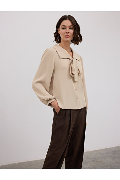 BGN workshop Ten-Strained Collar Satin Shirt with Baglama Detail
