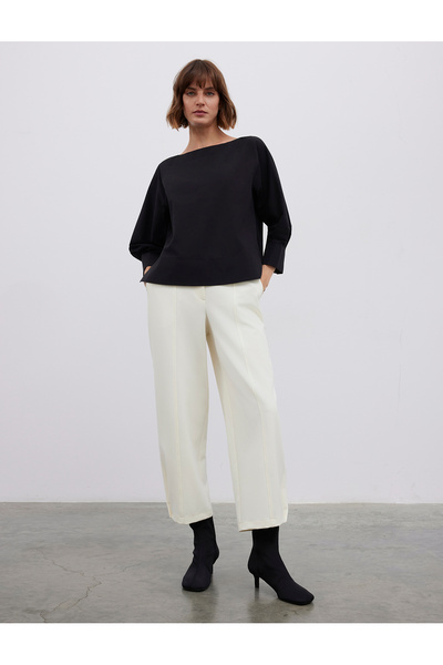 BGN workshop Reglan Sleeve and Cup Cut-Corrected Cotton Karisim Blouse