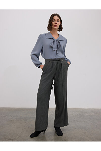 BGN workshop Ten-Strained Collar Satin Shirt with Baglama Detail