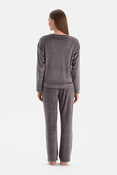 Dagi Black Shiny Star Printed Velvet T-Shirt Pants Pajama Set