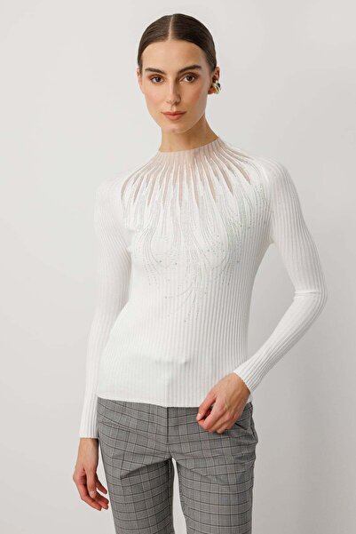 ON Taş İşlemeli Dik Yaka Triko Kazak