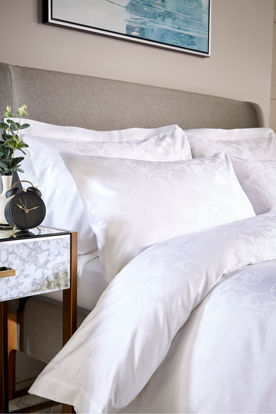 William Hunt Rococo Jacquard Duvet Set