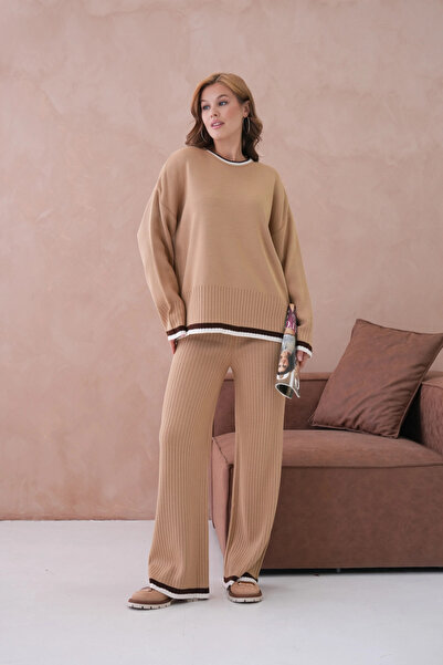 Park Karon طقم تريكو نسائي مكون من سترة وبنطلون بياقة دائرية وأكمام منخفضة