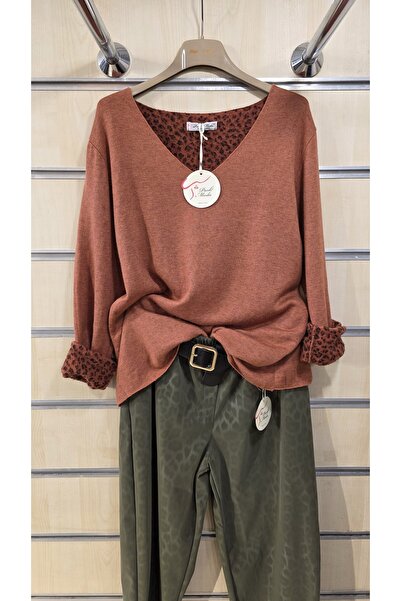 Park Moda Soft Textured Inside Leopard Pattern Sweater