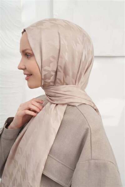 ARMANDA Μεταξένιο σάλι ζακάρ με μοτίβο ιταλικού λοστού, εισαγόμενο περιτύλιγμ...