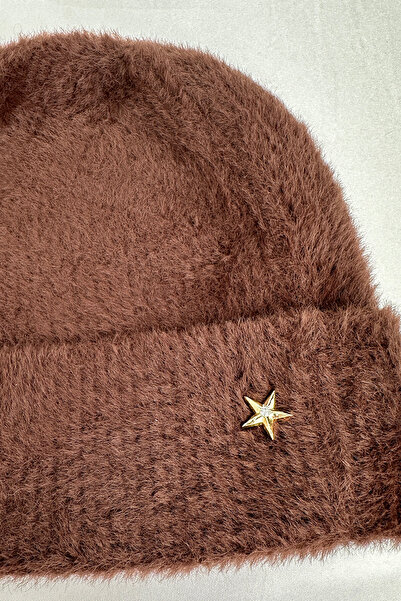 Modex Soft Texture Bearded Star Brooch Detailed Beret