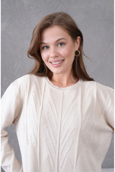 Stilmony Women's Minimal Line Embossed Thin Knitwear Round Neck Sweater