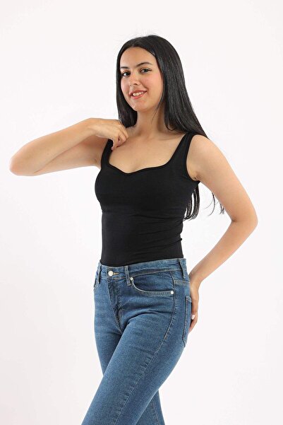 CARINA بلوزة بدون أكمام برقبة على شكل قلب