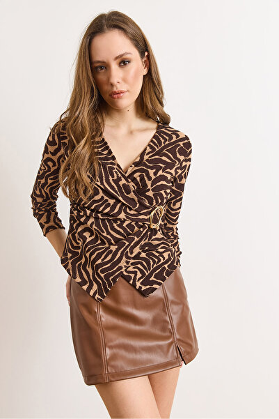 Olalook Γυναικεία ζέβρα καφέ αξεσουάρ με λεπτομέρεια διπλό πέτο ελαστική μπλούζα κοτλέ BLZ-19003110