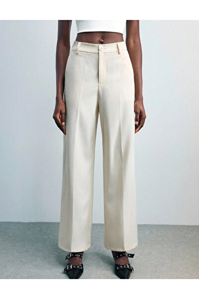 Sheya Shein set, cream