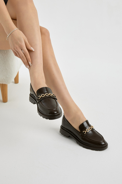 Tonny Black Дамски мокасини с дебела подметка в цвят кафе и верижка за ежедневно носене