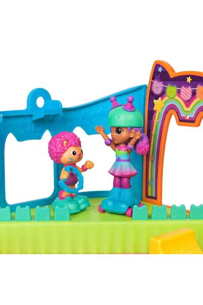 Russet 69755 Sun-Spm-Figure Play Set Gabby's Dollhouse Rooftop Skating Party