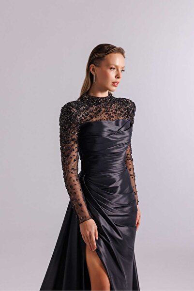 Kenzel Dantel İşlemeli  Yaka, Uzun Kol, Drapeli ve Yırtmaç Detaylı Şık Gece E...