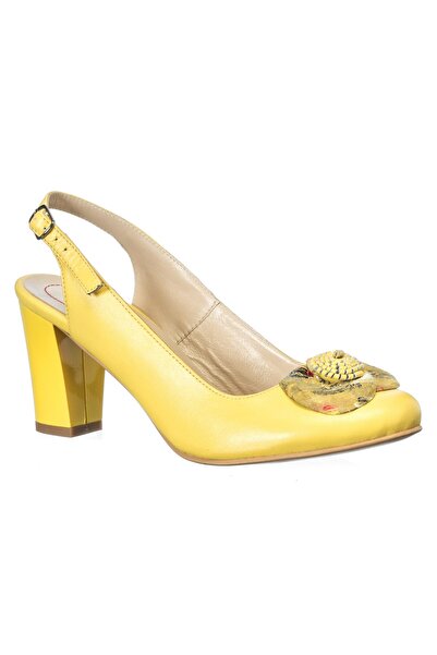 Catinca Shoes Women's leather sandals - Yellow - F 5 G