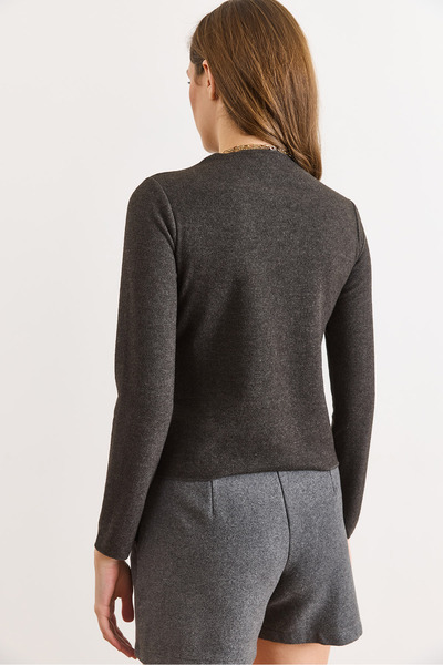 Olalook Women's Anthracite Mock Neck Accessory Detailed Flowy Thessaloniki Blouse Blz-19003163