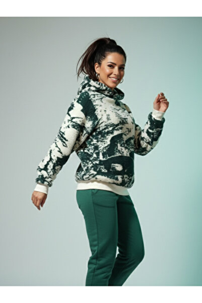 MADAMMERY Unisex Green Gothic Printed Tedy Sweatshirt