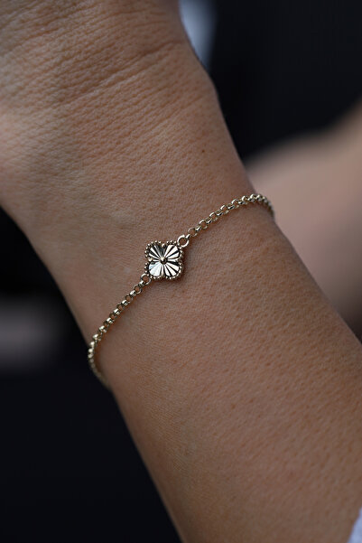 Yenigün Kuyumculuk 14 Ayar Altın İnce Dodge Zincirli Yoncalı Bileklik