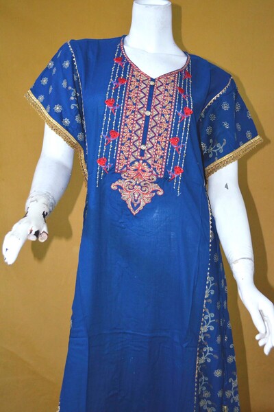 Zainah Elegant Embroidered Modest Jalabiya Dress for Women – Wide Bottom, Bat...