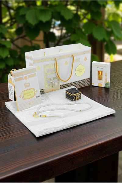 ihvan online İsme Özel Kabe Desenli Çantalı İsimli Yasin Kitabı, Tesbih, Esan...